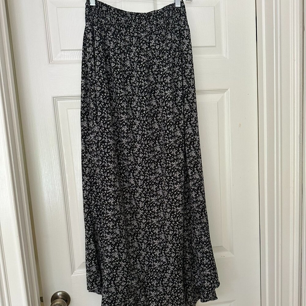 Black & White Floral Skirt